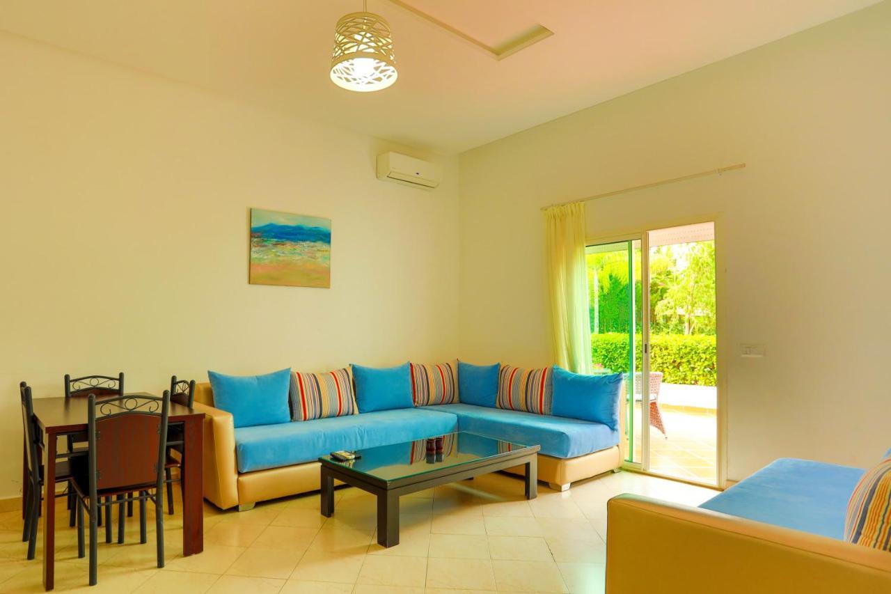 Residence Hoteliere Riviera Beach Cabo Negro Exterior photo