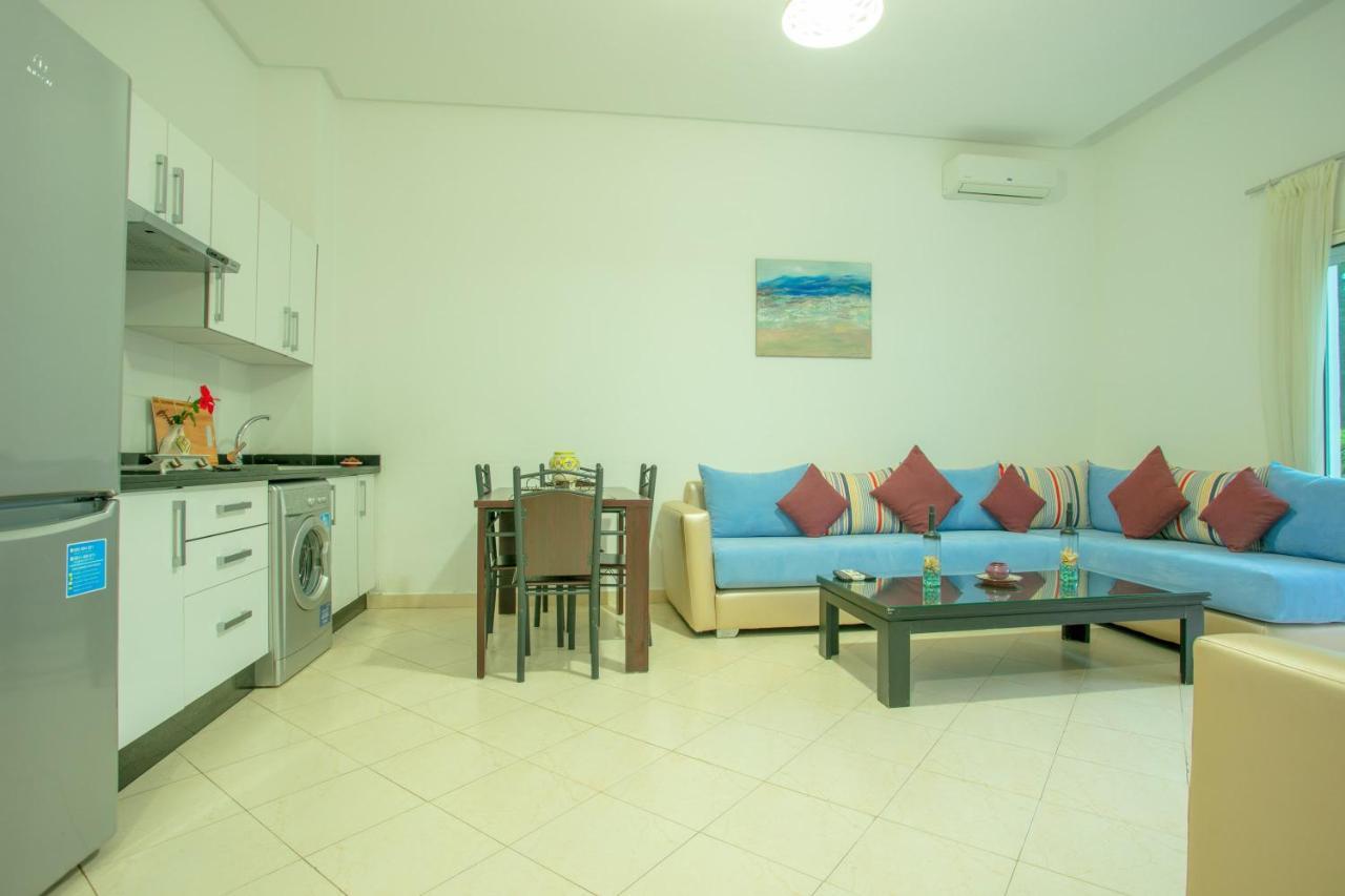 Residence Hoteliere Riviera Beach Cabo Negro Exterior photo