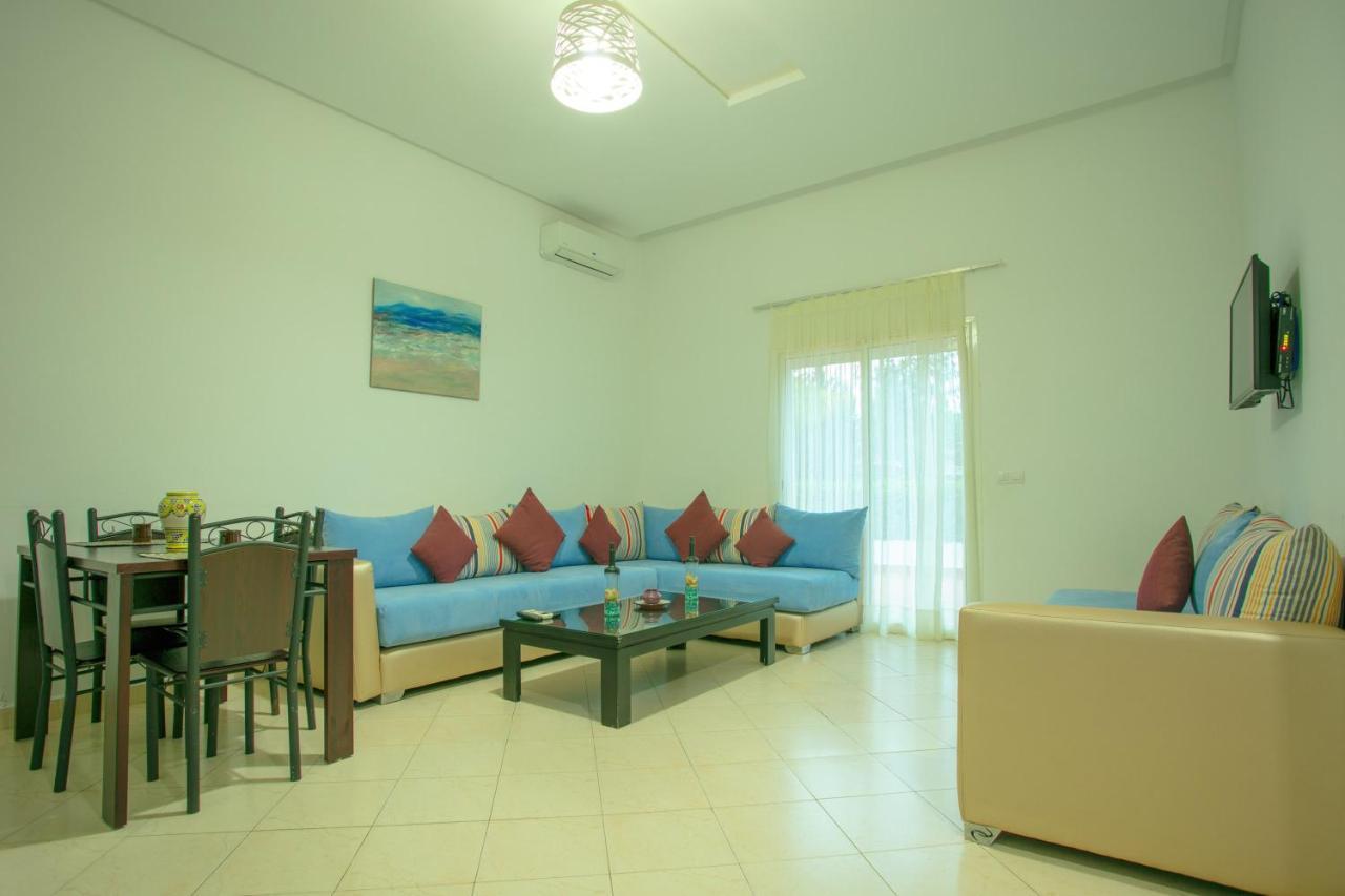 Residence Hoteliere Riviera Beach Cabo Negro Exterior photo